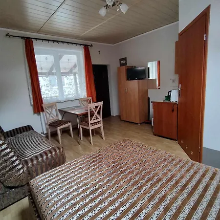 Na Cichej - Losiowka Rum i privatbostad *