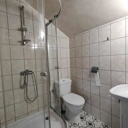 Na Cichej - Losiowka Pansiyon *